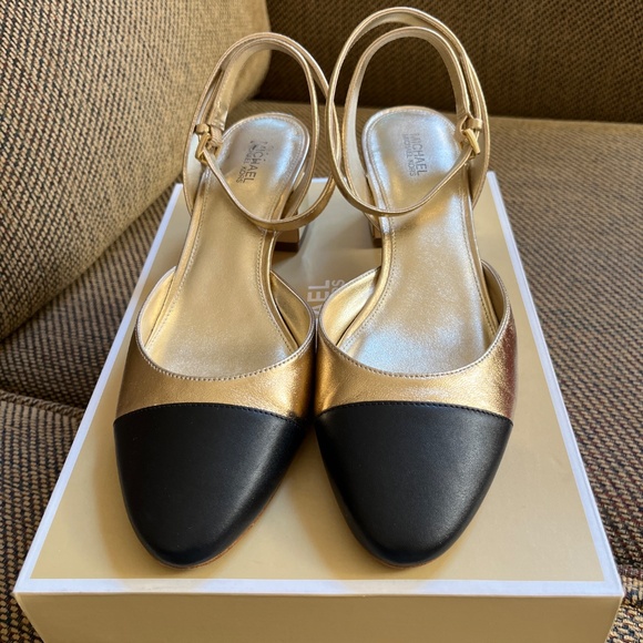 Michael Kors Brie Closed Toe Metallic Shoes - Picture 2 of 3